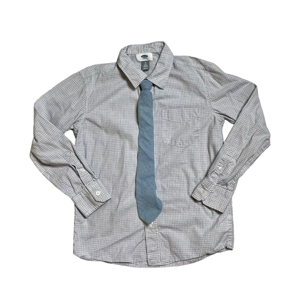 Old Navy M 8 button down shirt with chambray tie
